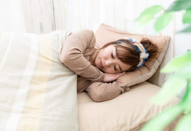 バストアップには寝るときもブラをしていた方がよい?