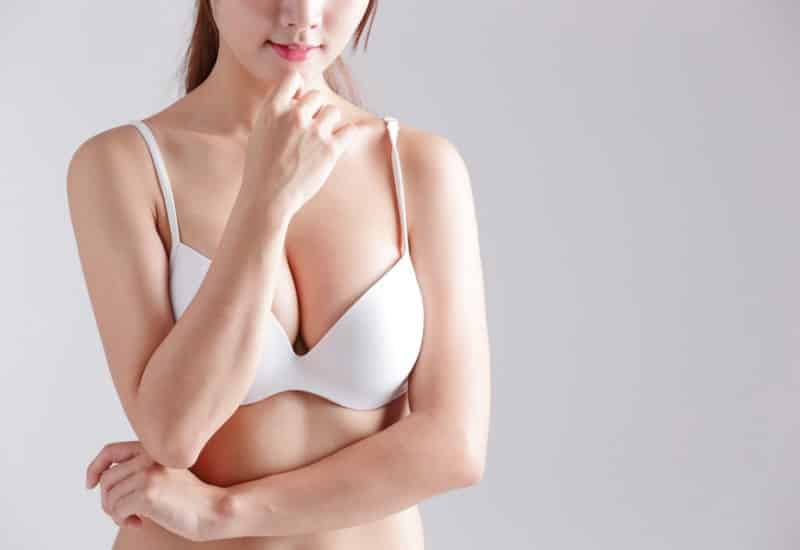 バストの正しい位置とは?