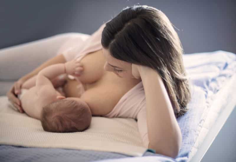 産後のママ必見！！授乳後も元のように胸を大きくする方法をご紹介！