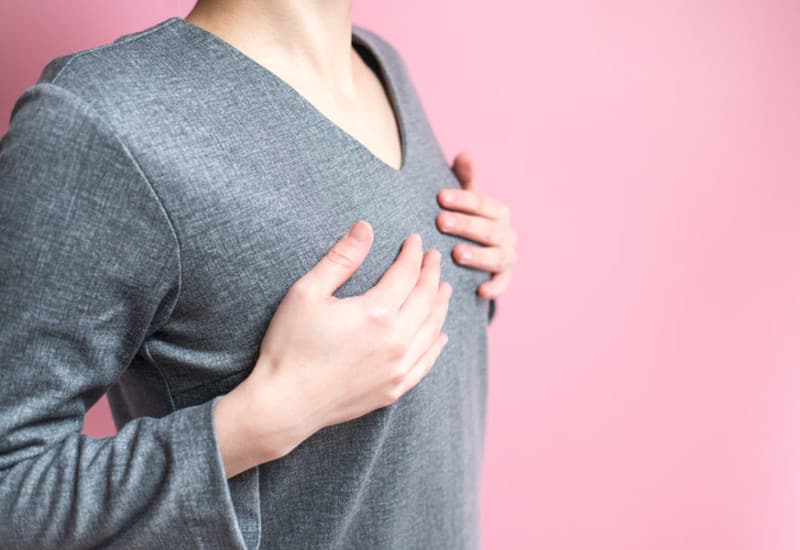 胸の形と遺伝は関係あるの？